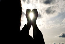 热刺主场压哨绝杀，夺得三分